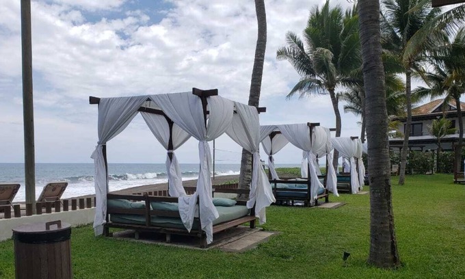 Monterrico Villa | VILLA AQUA REAL, GREAT BEACH VILLA IN VILLA LOS CABOS DE MONTERRICO.