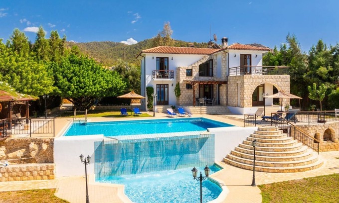 Argaka Villa | Villa Ariadne - Four Bedroom Villa, Sleeps 10