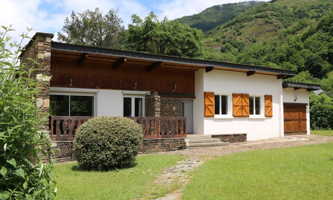Juzet-de-Luchon House | Villa Art Natura, completely renovated and new equipped (very good bedding)