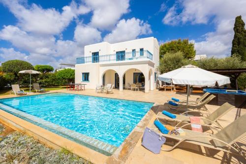 Agios Georgios Pegeias Villa | Villa Artemis