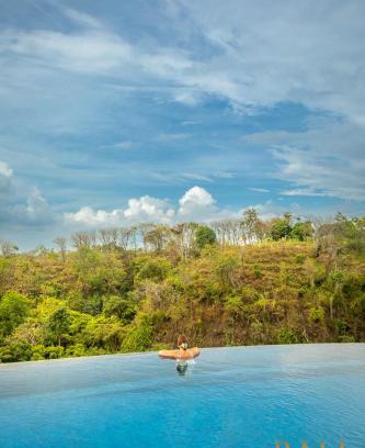 Kayu Putih Villa | Villa Asem Kembar-Breathtaking Clifftop Luxury Honeymoon Villa!
