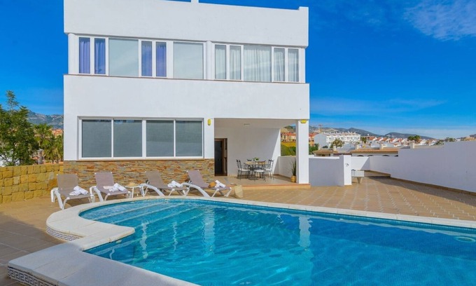 Torrequebrada Villa | Villa Asunción Benalmádena by Ruralidays