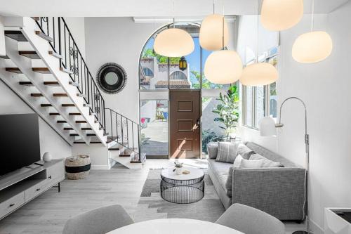 Miami Shores Villa | Villa at St James Unit A Luxury Pool Villa, Pet Friendly