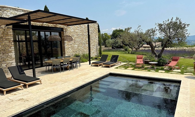 Gordes Villa | Villa AVA, heated pool & exceptional view, 5 min walk from Gordes