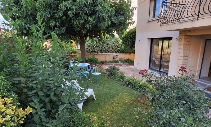 10th Arrondissement House | Villa Avec Jardin au Calme à 15 Minutes des Plages et Calanques