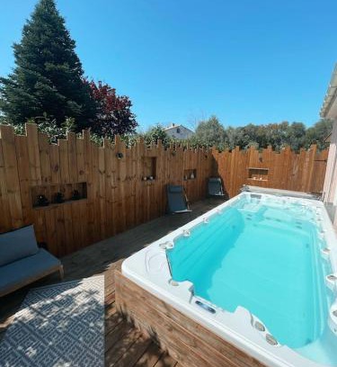 Ghisonaccia Villa | Villa avec piscine entièrement rénovée à 5min de la plage de pinia