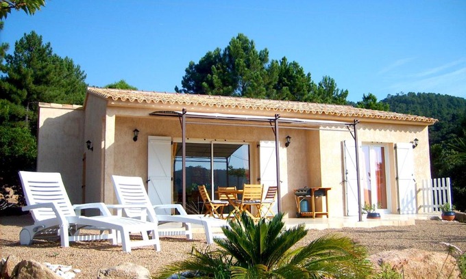 Lecci House | Villa avec piscine hors sol à 10mn de la plage