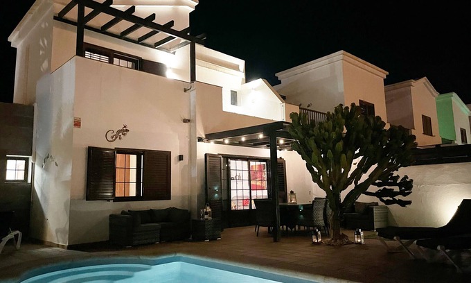 Playa Blanca Villa | Villa Azalea - Beautiful villa with private heated pool, A/C,WIFI and sea view
