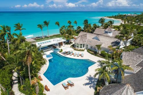 Leeward Settlement Villa | Villa Azure Turks Caicos