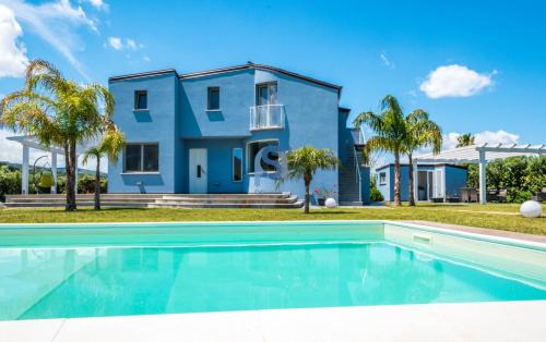 Lascari Villa | Villa Azzurra con piscina privata