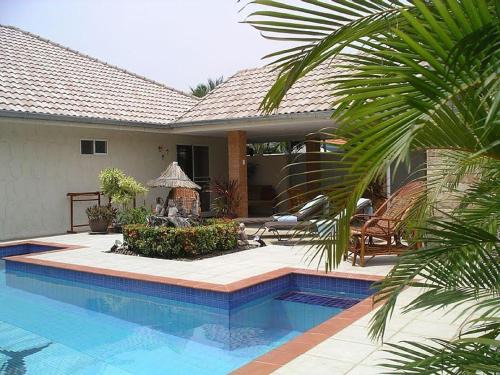 Pranburi Villa | Villa Baansiesom