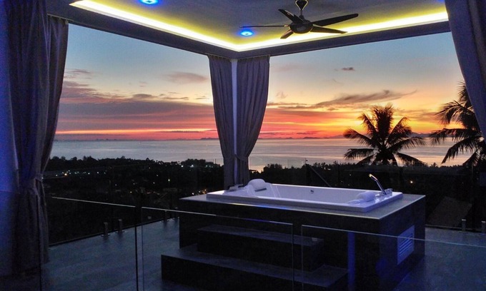 Na Thon Villa | Villa Balcony on the sea