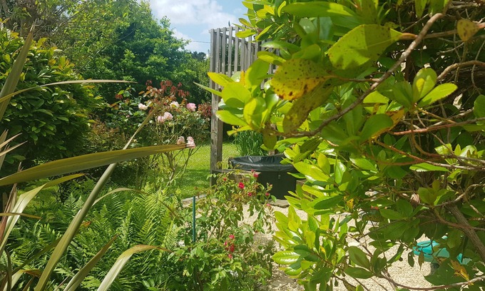 Auray House | Villa Bambou, a green setting in the heart of the city
