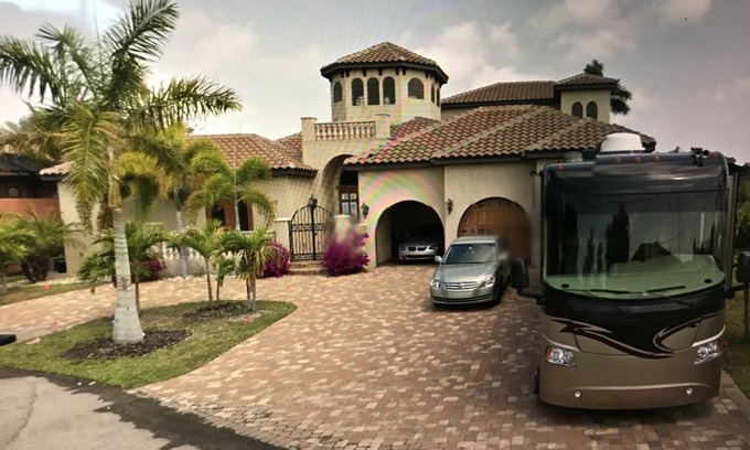 Pelican House | Villa Bellagio in Cape Coral