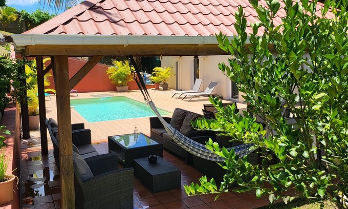 Trois-Ilets Villa | Villa Belle Anse, 10 Pers, Piscine Privée, 400m à Pied Plage. Proche Commodité