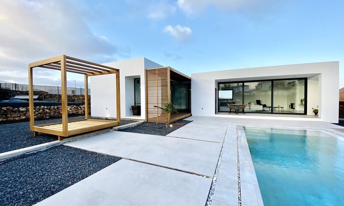 Villaverde House | VILLA BF - Paradise of Tranquility