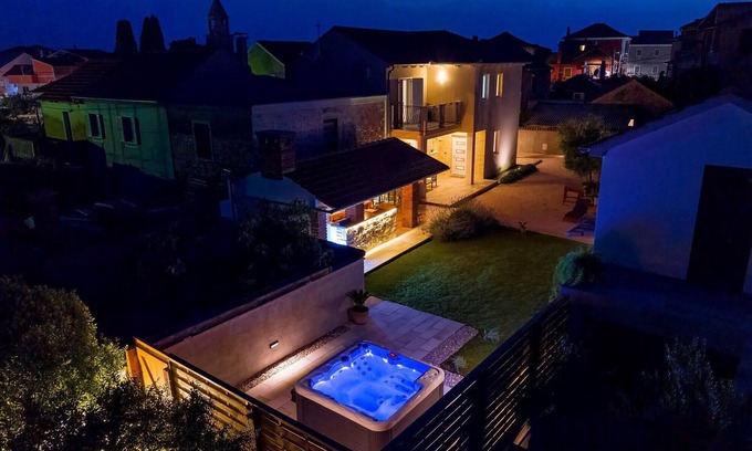 Sukosan Villa | Villa Bonavita with jacuzzi