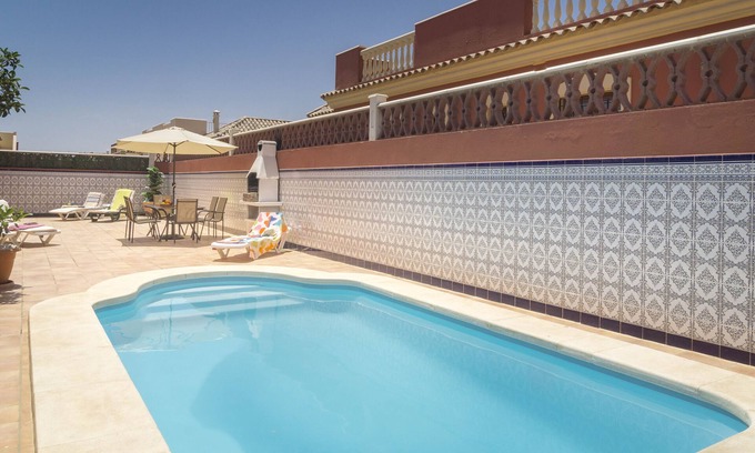 Corralejo Villa | Villa Bondo: Sleeps 6. Private Heated Pool, Wifi, BBQ, Close to Amenities