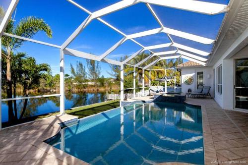 Pelican Villa | Villa Bremen - Pool/Spa Home