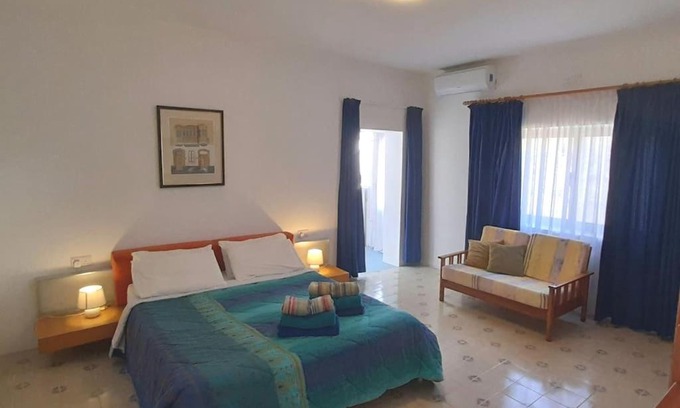 Xlendi Apartment | Villa Bronja Superior Airconditioned Studio apartment in Xlendi