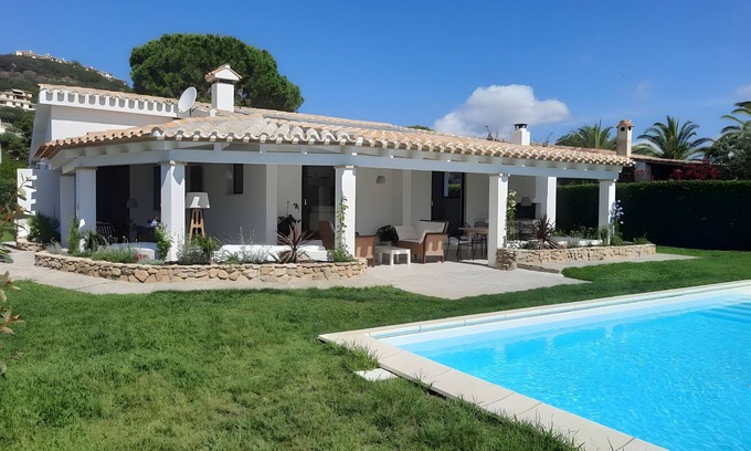 Costa Rei Villa | Villa 'Bua' with Private Pool, Wi-Fi and Air Conditioning