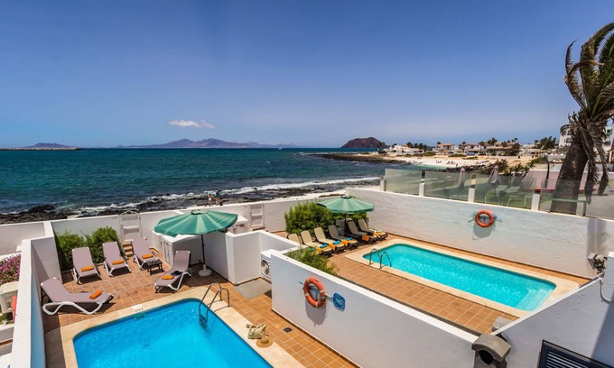 Corralejo Villa | Villa Buena Vista by Villa Plus