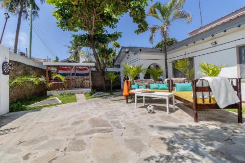 Mtwapa Villa | Villa by the beach Mombasa
