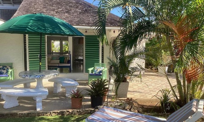 Silver Sands Villa | VILLA BY THE SEA
