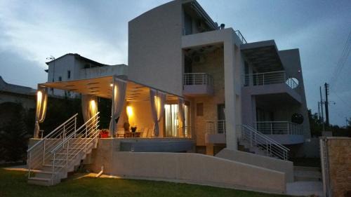 Spata-Artemida Villa | VILLA BY THE SEA VRAVRONA LOUTSA(NEAR THE AIRPORT&METROPOLITAN)