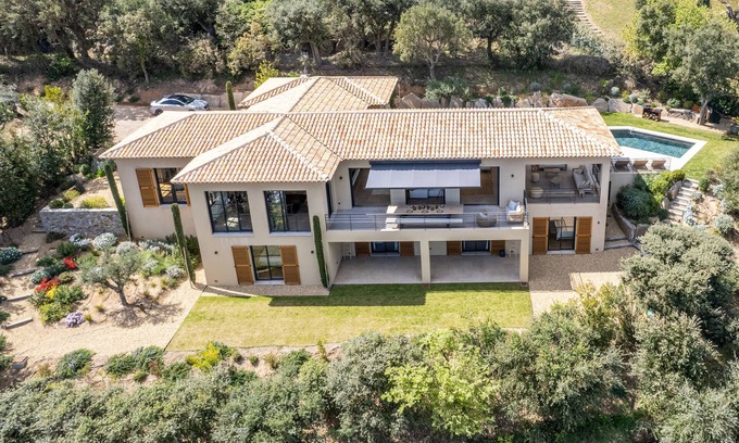 Grimaud Villa | Villa Carpe Diem Grimaud 5 chambres piscine