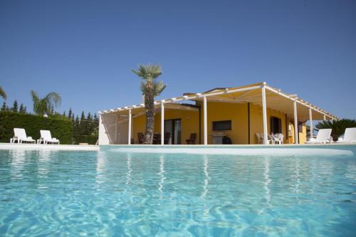 Racale Villa | Villa Carrino by MMega