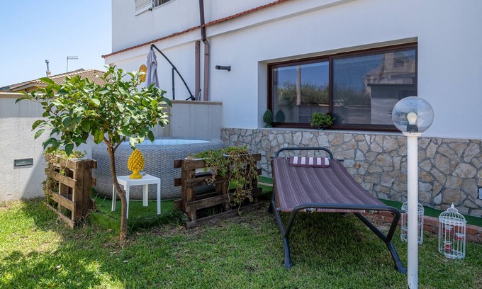 Carrozziere Villa | Villa 'Casa Helios Con Idromassaggio' with Private Terrace, Wi-Fi and Air Conditioning