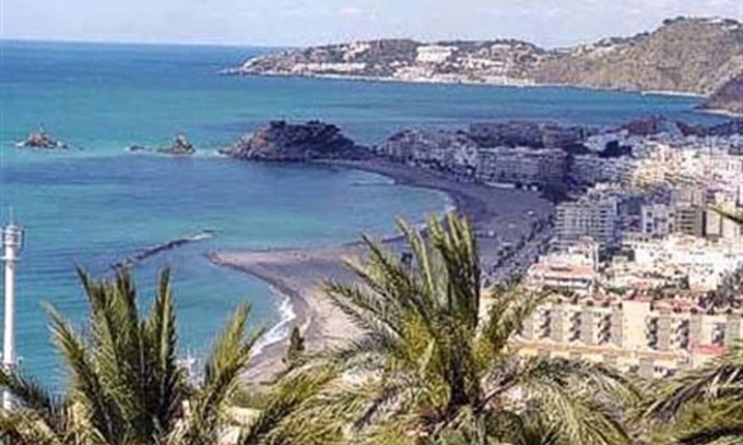 Almunecar Villa | Villa "Casa Montes del Castillo" with Sea View, Whirlpool and Cinema