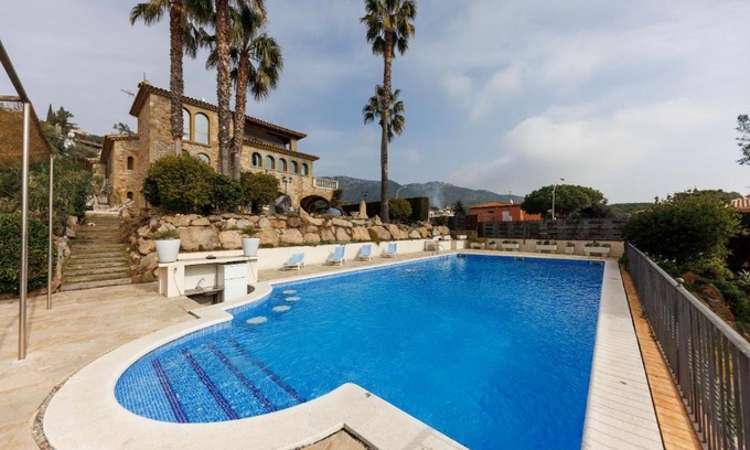 Castell-Platja d'Aro Apartment | Villa Castell Can Semi by Host&Joy