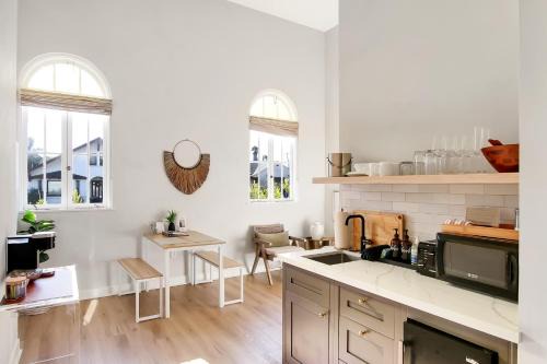 Santa Barbara Apartment | Villa Castillo 2