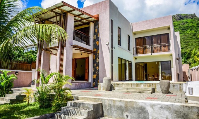 Tamarin Villa | Villa Chan