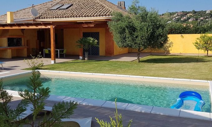 Quartu Sant'Elena House | Villa Chloe, a few km from Cagliari with private swimming pool, garden, green lawn