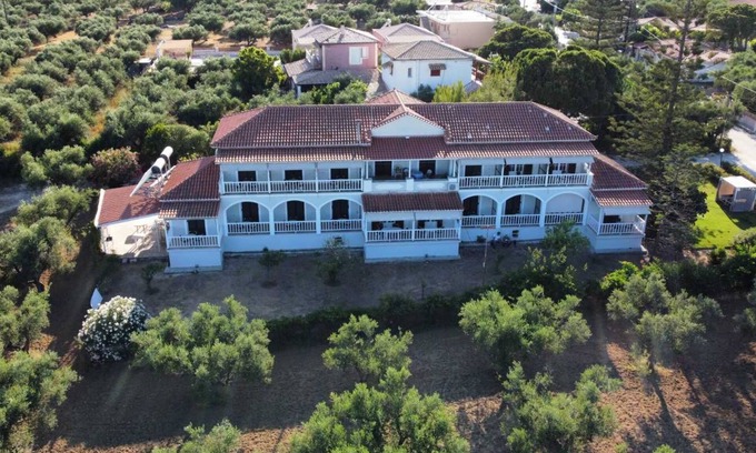 Vasilikos Apartment | Villa Clelia