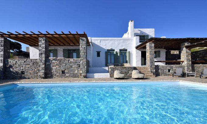 Paros Villa | Villa Coconut with private pool next to Naoussa