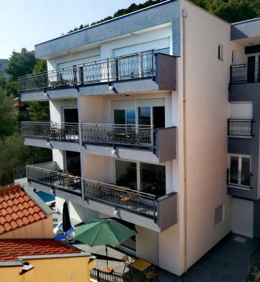 Baska Voda Apartment | Villa Cologne