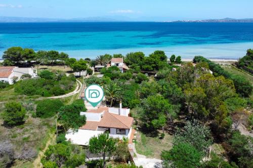 Carloforte Villa | Villa con Giardino - Accesso Diretto alla Spiaggia Giunco