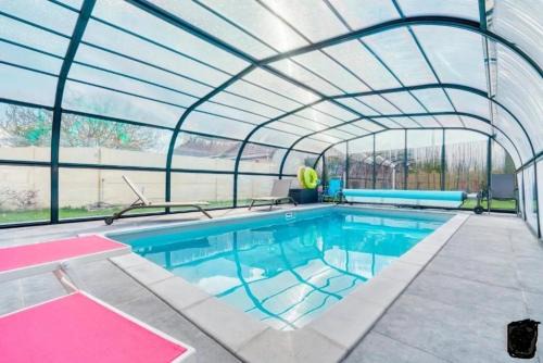 Ranville Villa | Villa confortable à Ranville, piscine privée