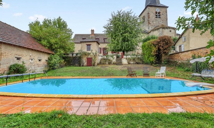 Lucenay-les-Aix Villa | Villa confortable avec piscine privée à Lucenay-lès-Aix
