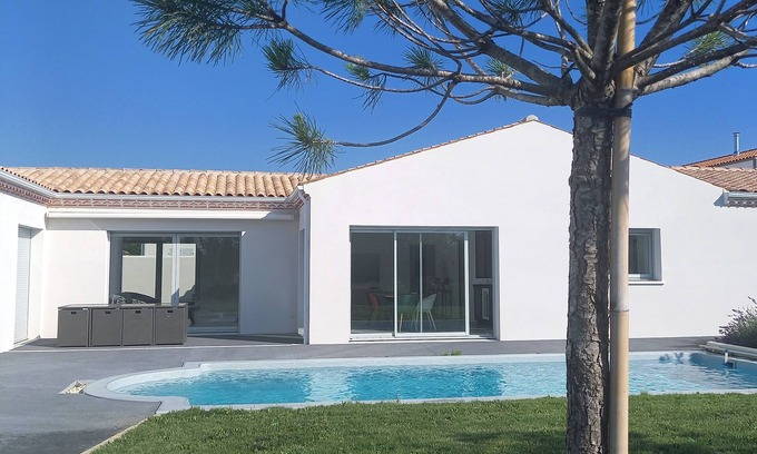 Soubise Villa | Villa Contemporaine Avec Piscine Privative