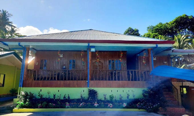 Mambajao Resort | Villa Corrales Homestay