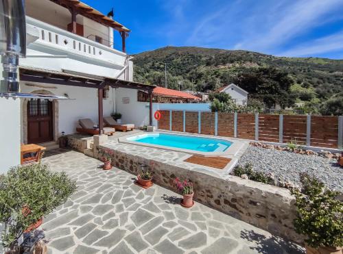Rodakino Villa | Villa Cosmakis