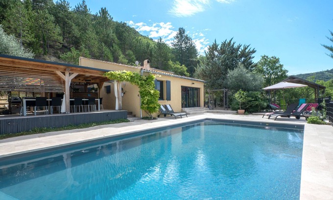Mollans-sur-Ouveze Villa | Villa Coste – Luxury villa with private heatable pool in Provence