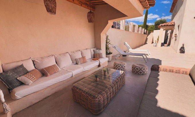 La Colle-sur-Loup Villa | VILLA COTE D'AZUR - VIEW SAINT-PAUL-DE-VENCE