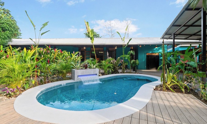 Puerto Viejo de Talamanca House | Villa del Mito: Pool, Walk to Beach, AC, Wifi, Beautiful Garden, Private