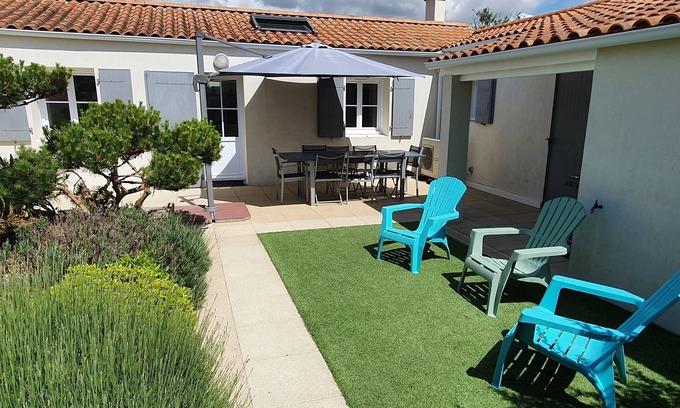LʼAiguillon-sur-Mer Villa | Villa d'Arçay-Villa-Comfort-Ensuite-Patio